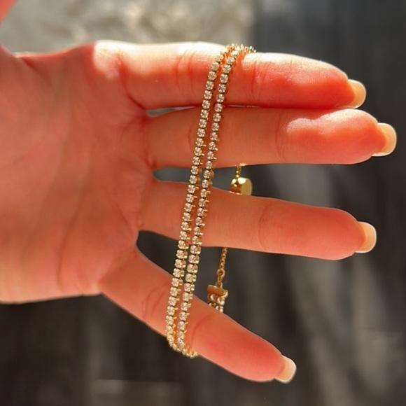 Swarovski Pave Crystals Slider Subtle Bracelet in Gold Tone EUC - Picture 3 of 9